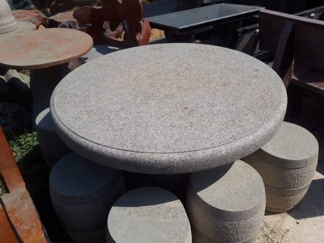Bàn ghế đá Granito